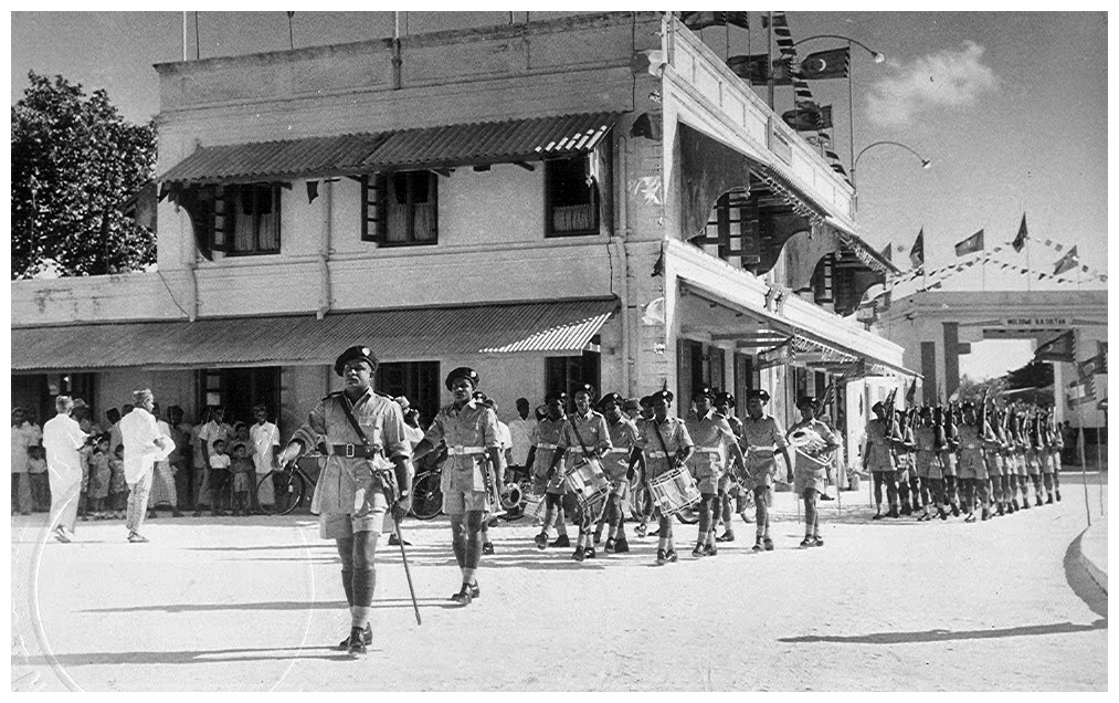 old-pictures-of-male-prime-minister-office