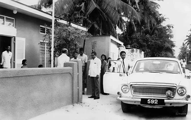 vehicle-licence-plate-addu-1960-maldives